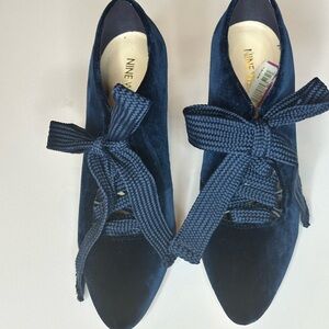 Nine West Velvet lace up ankle boots cottage core fairy
